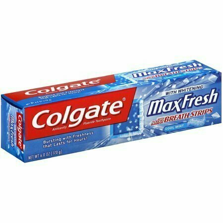Colgate Max Fresh Whitening Toothpaste With Mini Breath Strips, Cool Mint 6 oz 